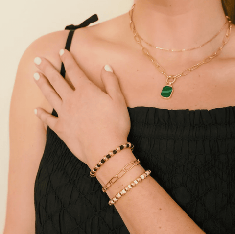 From Plain to Polished: Mastering the Mix & Match of Jewelry Layering